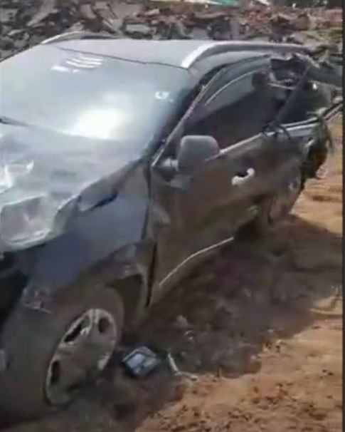 JABALPUR : सड़क दुर्घटना में सरपंच की मौत, तेज गति से आ रही कार अनियंत्रित होकर खेत में पलटी