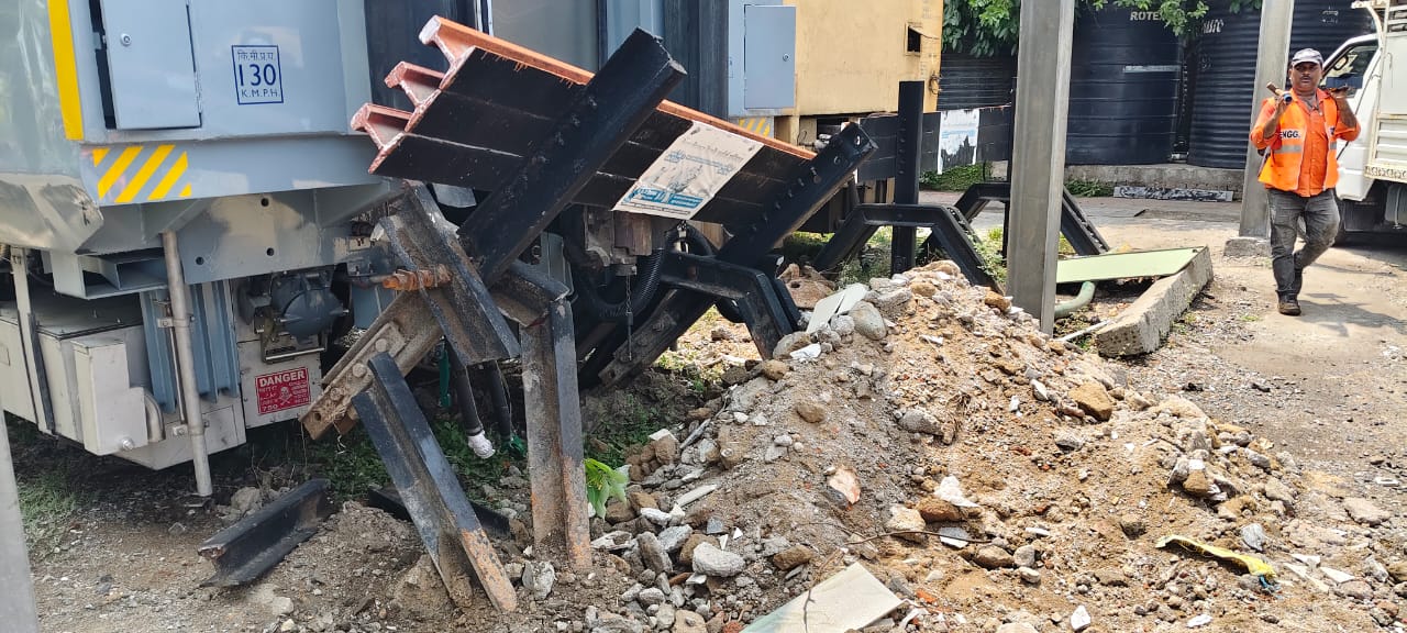 Rail News: जबलपुर के रेल कोचिंग डिपो में तेज शंटिंग से डेड एंड क्षतिग्रस्त, जांच शुरू