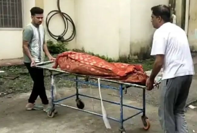 MP: जबलपुर में महिला ने ब्लेड से गला काटकर की आत्महत्या, संतान न होने से दुखी थी