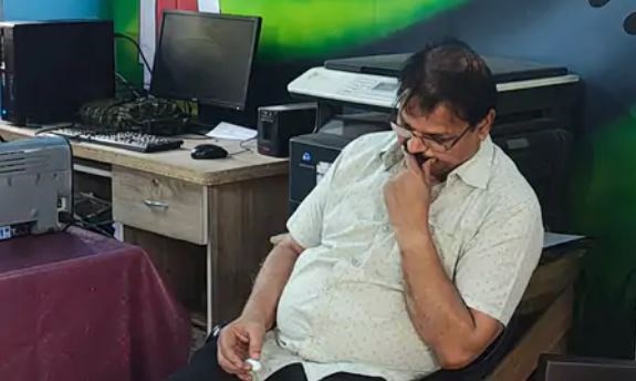 MP: रिटायरमेंट के दो दिन पहले 50 हजार रुपए रिश्वत लेते पकड़ा गया कृषि विस्तार अधिकारी, लोकायुक्त पुलिस ने दी दबिश