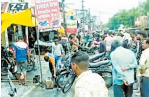 जबलपुर: सदर मेन रोड स्थित वेल्डिंग दुकान में धमाका, फटा सिलेंडर, मची अफरातफरी