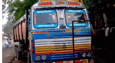 MP: जबलपुर में मोटरसाइकल सवार युवकों को ट्रक ने कुचला, एक की मौत, दूसरे की हालत अत्यंत गंभीर