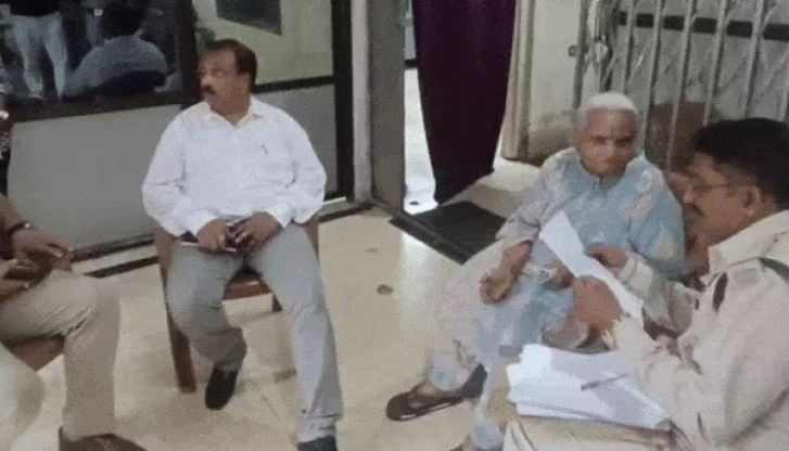 MP: जबलपुर में करोड़पति डिप्टी कमिश्नर की मां को जेल भेजा