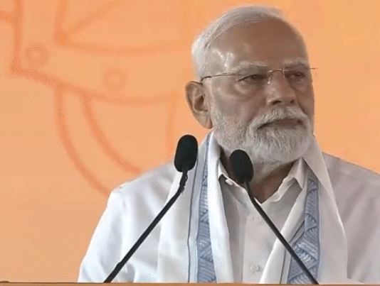 पीएम मोदी बोले, स्वदेशी हथियारों ने आतंकी ठिकाने मिट्टी में मिला दिए