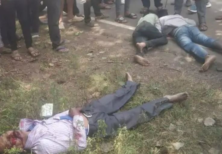 एमपी: जबलपुर में बाइक सवार ने स्कूटी को टक्कर मारी