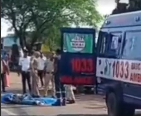 MP: कटनी में एक्सिस सवार युवकों को ट्रक ने कुचला, दोनों के सिर धड़ से कटकर अलग गिरे