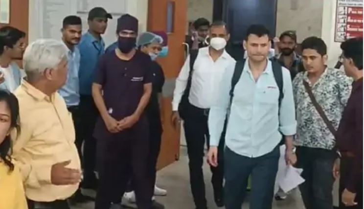 MP: जबलपुर में ग्रीन कॉरिडोर से एयरपोर्ट पहुंचा दिल-लिवर