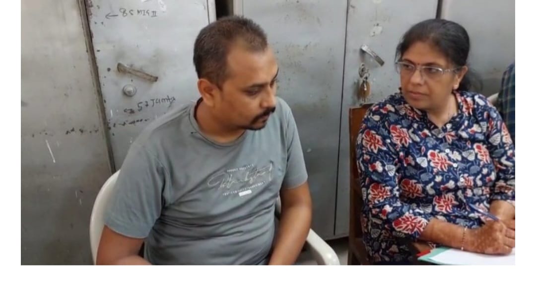 जबलपुर: हाउसिंग बोर्ड ऑफिस में लोकायुक्त का छापा, रिश्वत लेते बाबू पकड़ाया, नामांतरण के लिए मांगा था रुपया