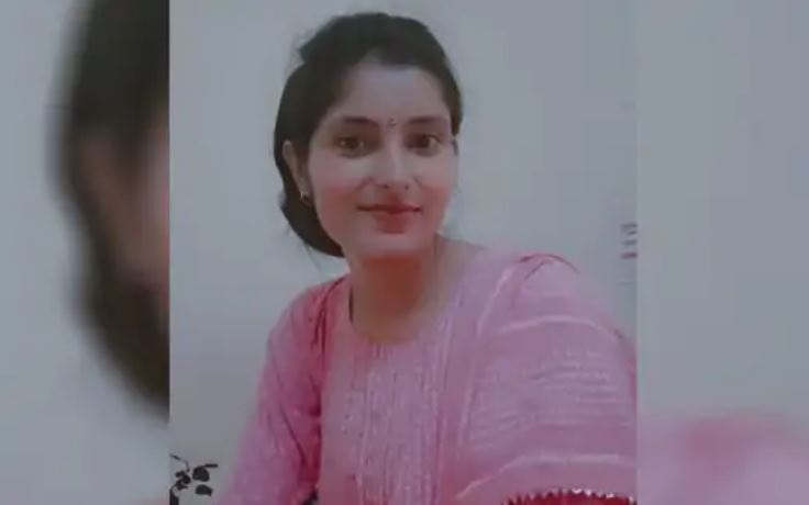 MP: इंदौर से कटनी जा रही युवती ट्रेन से लापता, उमरिया स्टेशन पर मिला बैग, सिविल जज की तैयारी कर रही थी