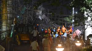 महाराष्ट्र : नागपुर में निर्माणाधीन मंदिर का गेट ढहा, 17 मजदूर घायल, कई गंभीर, रेस्क्यु जारी