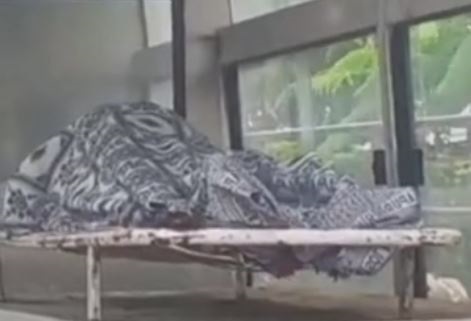 एमपी: छिंदवाड़ा में दरवाजा खोलते ही युवक पर किए गुप्ती से वार, मौके पर मौत