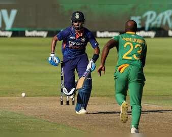 भारत बनाम दक्षिण अफ्रीका 2025: घरेलू सीज़न का सबसे बड़ा क्रिकेट संग्राम, टेस्ट से T20 तक फैंस की निगाहें टिकीं