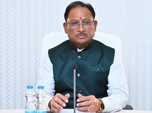 मुख्यमंत्री विष्णुदेव साय ने बीजापुर में नक्सली आईईडी ब्लास्ट में शहीद जवान को दी श्रद्धांजलि