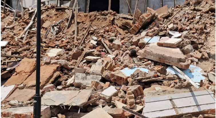 दिल्ली में बड़ा हादसा: दरियागंज में गिरी बिल्डिंग, तीन लोगों की मौत, कई घायल