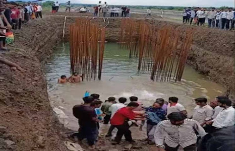 महाराष्ट्र : रेलवे के खोदे गड्ढे बने 4 बच्चों के लिए कब्र, पानी में डूबने से मासूमों की मौत