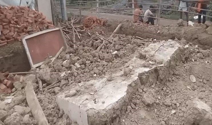 एमपी: रीवा में कच्चे मकान की दीवार गिरने से तीन लोग चपेट में आए, दो की मौत, एक गंभीर