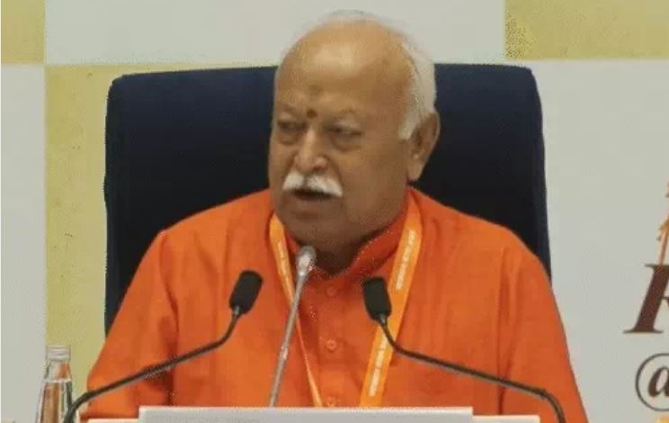 मोहन भागवत बोले, BJP-RSS में कोई विवाद नहीं, हम सरकार के फैसले नहीं लेते