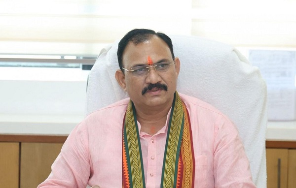 रायपुर: पिछड़ा वर्ग एवं अल्पसंख्यक विकास विभाग की समीक्षा बैठक संपन्न