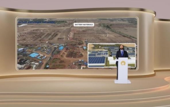 टेस्ला की गीगाफैक्ट्री से चार गुना बड़ा है रिलायंस का गीगा एनर्जी कॉम्प्लेक्स