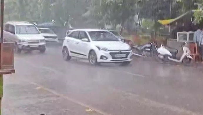 जबलपुर, इंदौर, नर्मदापुरम संभाग के 12 जिलों में भारी बारिश का अलर्ट, एमपी में अब तक 36. 5 इंच वर्षा हुई