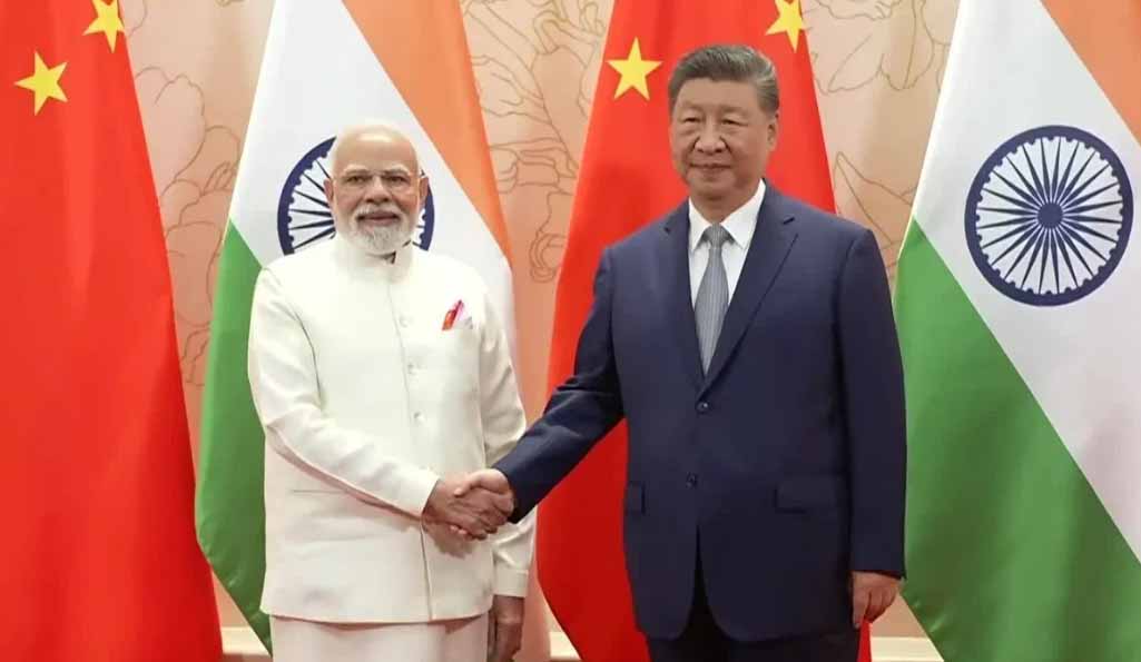 पीएम मोदी और जिनपिंग की 7 सालों बाद हुई मुलाकात, चीनी राष्ट्रपति बोले- ड्रैगन और हाथी का साथ आना जरूरी