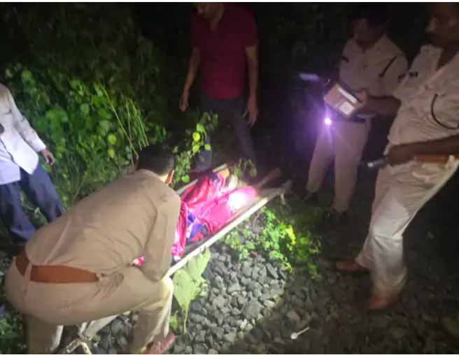 सूरत जा रही महिला चलती ट्रेन से सोनतलाई स्टेशन के पास गिरी, आरपीएफ ने 3 किमी पैदल चलकर खोजा शव