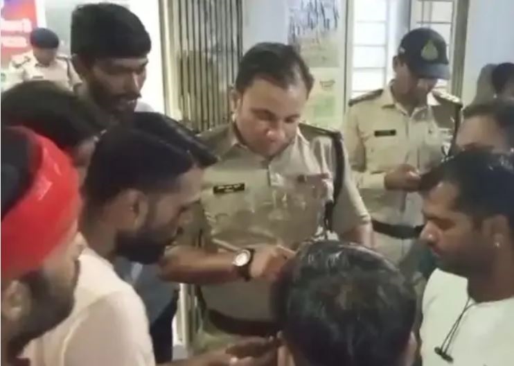 एमपी: जबलपुर में गणेश पंडाल के पास फेंका मांस का टुकड़ा