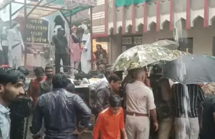 एमपी: उज्जैन में लव-जिहाद की झांकी निकालने पर भड़के विशेष समुदाय के लोग