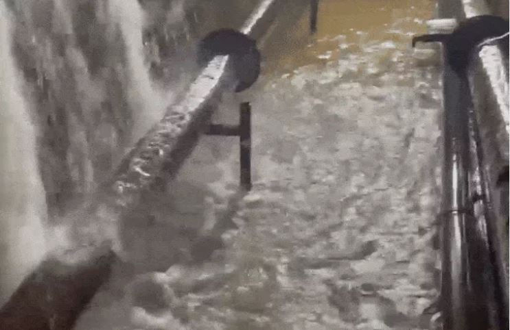 बरगी डैम से पानी का रिसाव,भोपाल से विशेषज्ञों की टीम बांध पहुंची, कलेक्टर बोले, दिल्ली से भी जानकार बुलाए