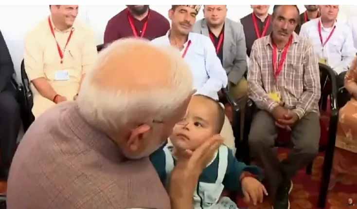 पीएम मोदी ने हिमाचल के आपदा प्रभावित इलाकों का हवाई दौरा किया, 1,500 करोड़ रुपए देने की घोषणा