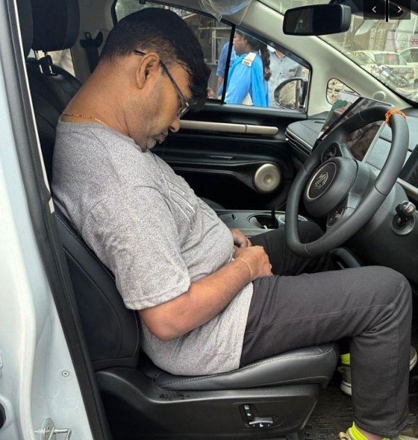 एमपी: जबलपुर के सदर में कार में मिली सैन्य अधिकारी की लाश, जांच में जुटी पुलिस