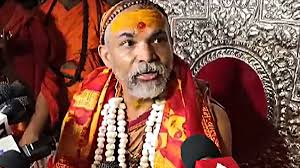 शंकराचार्य ने बिहार में गौ-रक्षा के मुद्दे पर छेड़ा राजनीतिक संग्राम, केंद्रीय मंत्री ने करारा पलटवार किया