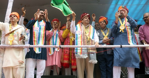 मुंबई में भव्य जैन रथयात्रा: 25,000 श्रद्धालुओं ने रचा इतिहास