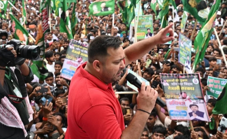बिहार के जहानाबाद में तेजस्वी का ऐलान, नकलची सरकार को उखाड़ फेंकिए और अपनी सरकार बनाइए 