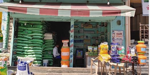 जबलपुर के सिहोरा में अभिषेक ब्रदर्स पर कृषि टीम का छापा, मंहगे दाम में बेच रहा था उर्वरक