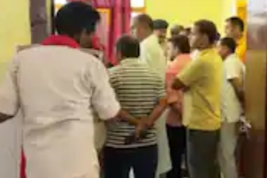 बिहार प्रदेश के गयाजी में सोशल मीडिया पर पोस्ट करने के लिए रील बनाने के चक्कर में पांच युवकों की नदी में डुबने से हुई मौत