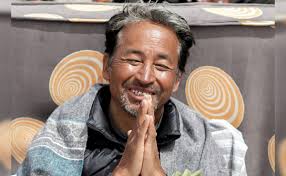 सरकार के लेह हिंसा पर सख्त तेवर, गिरफ्तार किए गए सोनम वांगचुक, कर्फ्यू जारी