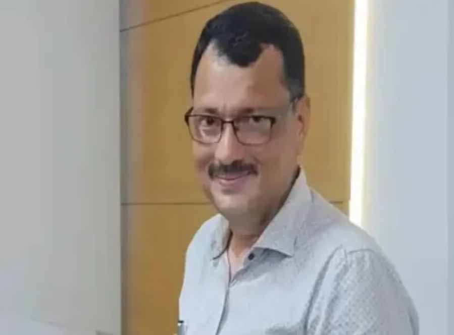 एमपी : आईजी डॉ. आशीष का मोबाइल 4 फीट गहरे गड्ढे में दबा मिला, 2 नाबालिग आरोपी गिरफ्तार