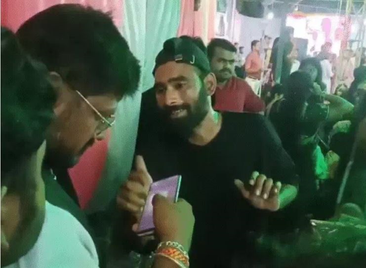 जबलपुर में बिना अनुमति गरबा, ट्रांसफॉर्मर से जोड़ा बिजली तार