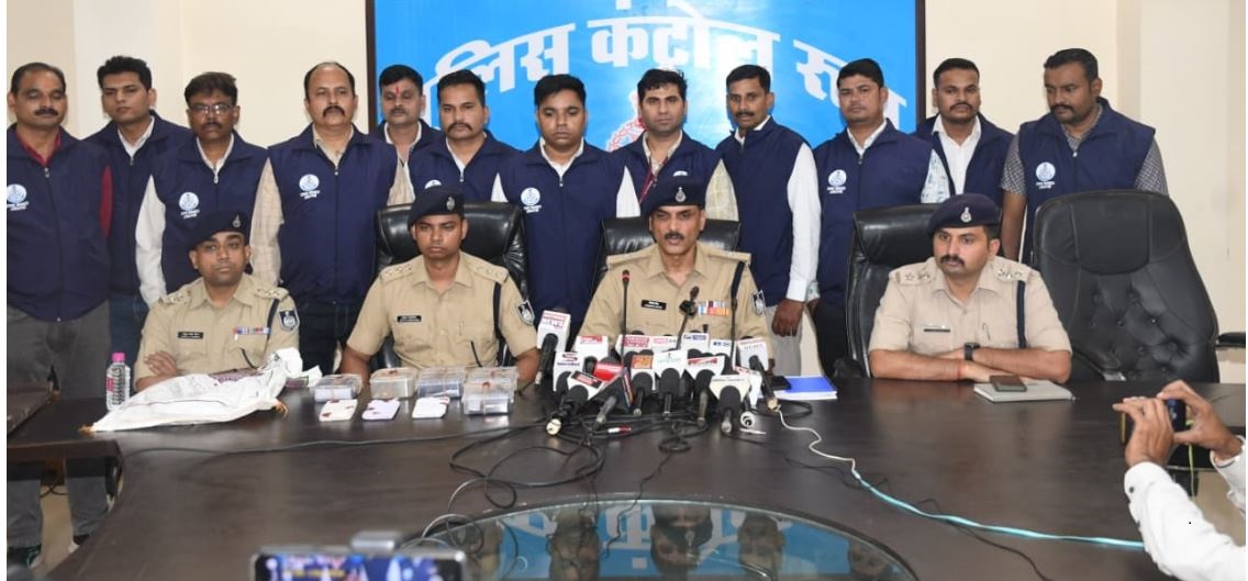 खितौला बैंक डकैती में शामिल दो इनामी डकैत जहांगीर आलम-गोलू पासवान सहित दो अन्य गिरफ्तार, बिहार-झारखंड से पकड़े गए