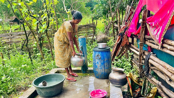 नियद नेल्लानार: नक्सल प्रभावित अचकट गांव में हर घर पहुंचा पीने का शुद्ध पानी