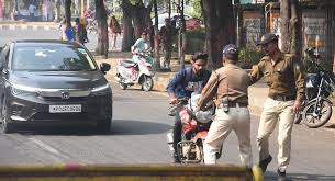 एमपी में हेलमेट पर सख्ती : लोगों के साथ पुलिस को भी लगाना अनिवार्य, नहीं तो लाइसेंस कैंसिल