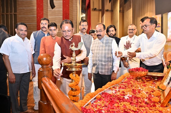 छत्तीसगढ़ की धरती सदा से रही है साहित्य और संस्कृति की धरा: CM श्री विष्णु देव साय