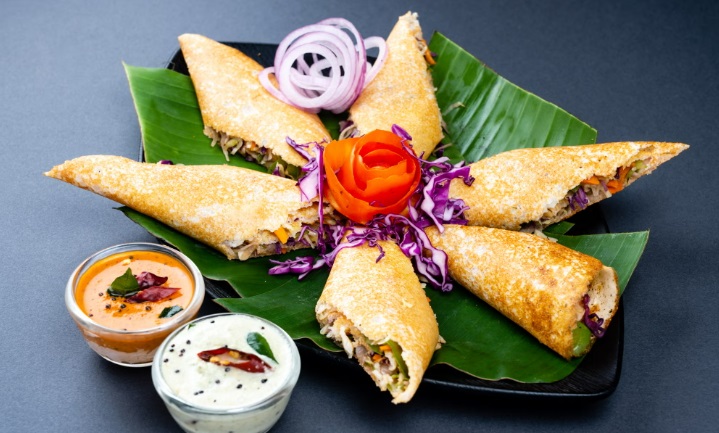 दाल-चावल डोसा रोल: दक्षिण भारतीय स्वाद का नया ट्रेंडी ट्विस्ट