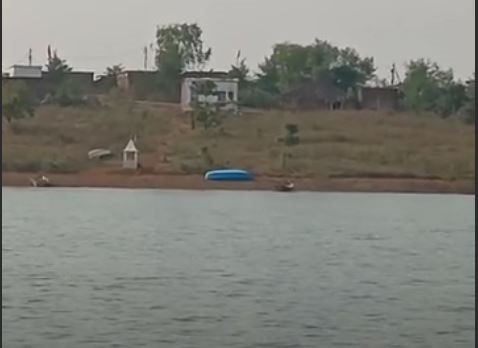 वृद्ध की हत्या कर रस्सियों से पैर बांधे, बोरी में भरकर नर्मदा नदी में फेंकी लाश..!