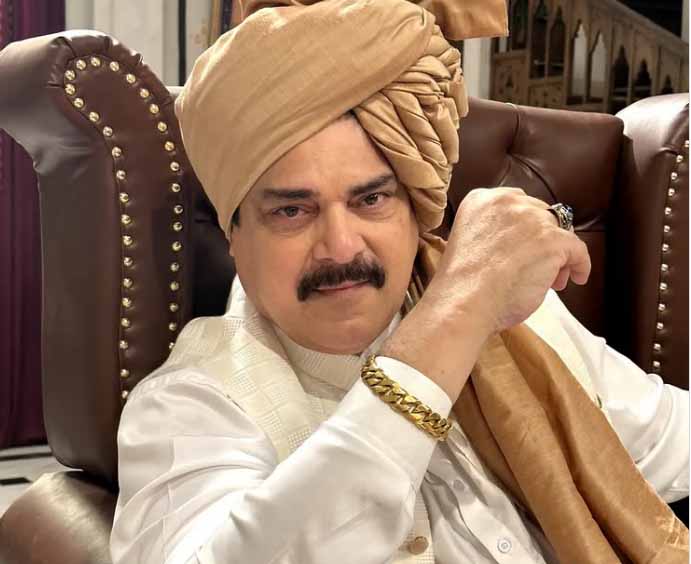 एक्टर पंकज धीर का मुंबई में निधन, महाभारत में कर्ण का रोल निभाकर हुए थे फेमस 