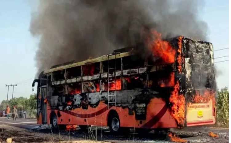 राजस्थान : जैसलमेर अग्नि हादसे में अब तक 20 लोगों की मौत, 5 दिन पहले खरीदी गई थी बस