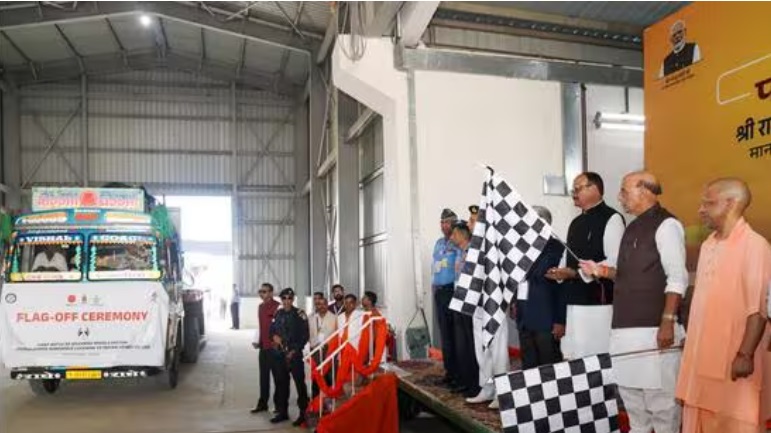 रक्षा मंत्री राजनाथ सिंह का पाकिस्तान को सख्त संदेश: ब्रह्मोस मिसाइल की रेंज में है पाक की पूरी ज़मीन