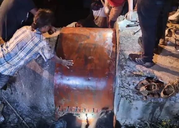 जबलपुर में त्यौहार से पहले बदमाशों ने तोड़ दी पानी की लाइन, शहरवासी हुए परेशान