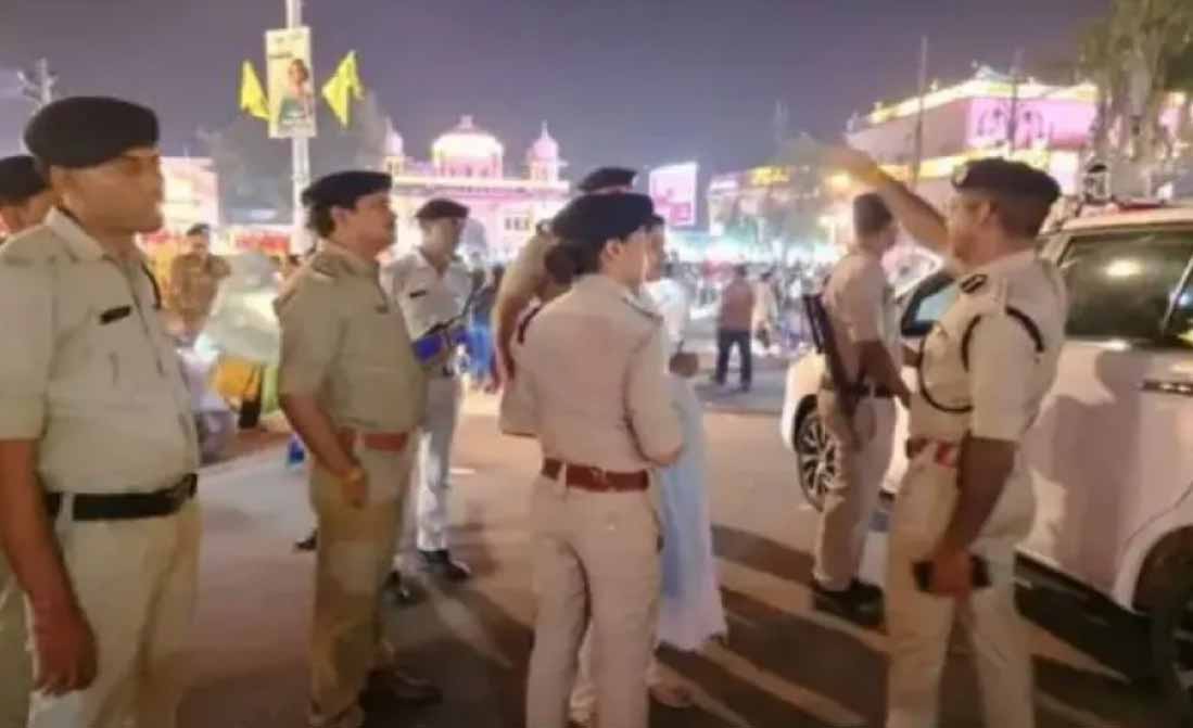 MP- एसएसपी का वाहन यातायात में फंसा, टीआई के वाहन से लगे जाम से गुस्साए साहब ने किया लाइन अटैच